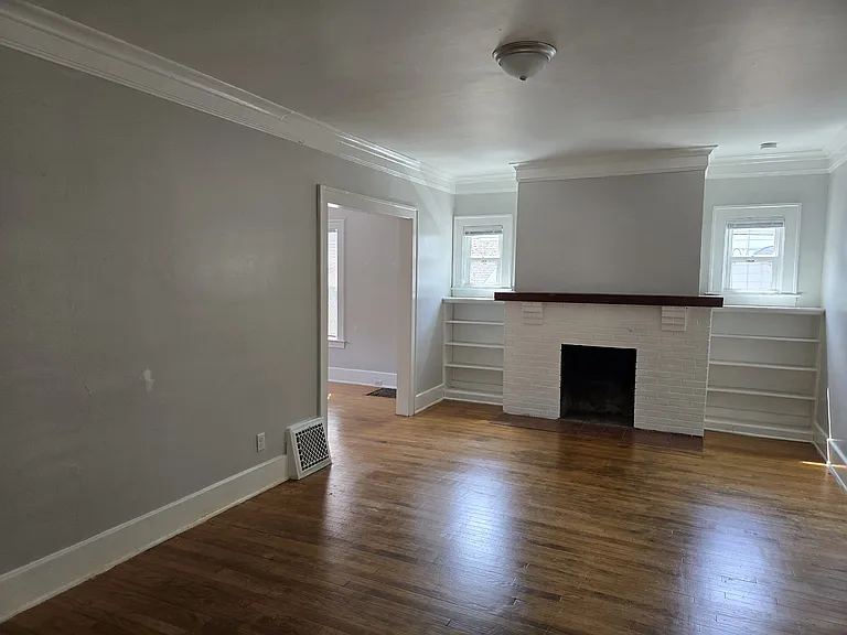 1125 Jefferson Ave — Photo 6