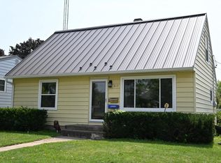 317 Stone St, Beaver Dam, WI 53916