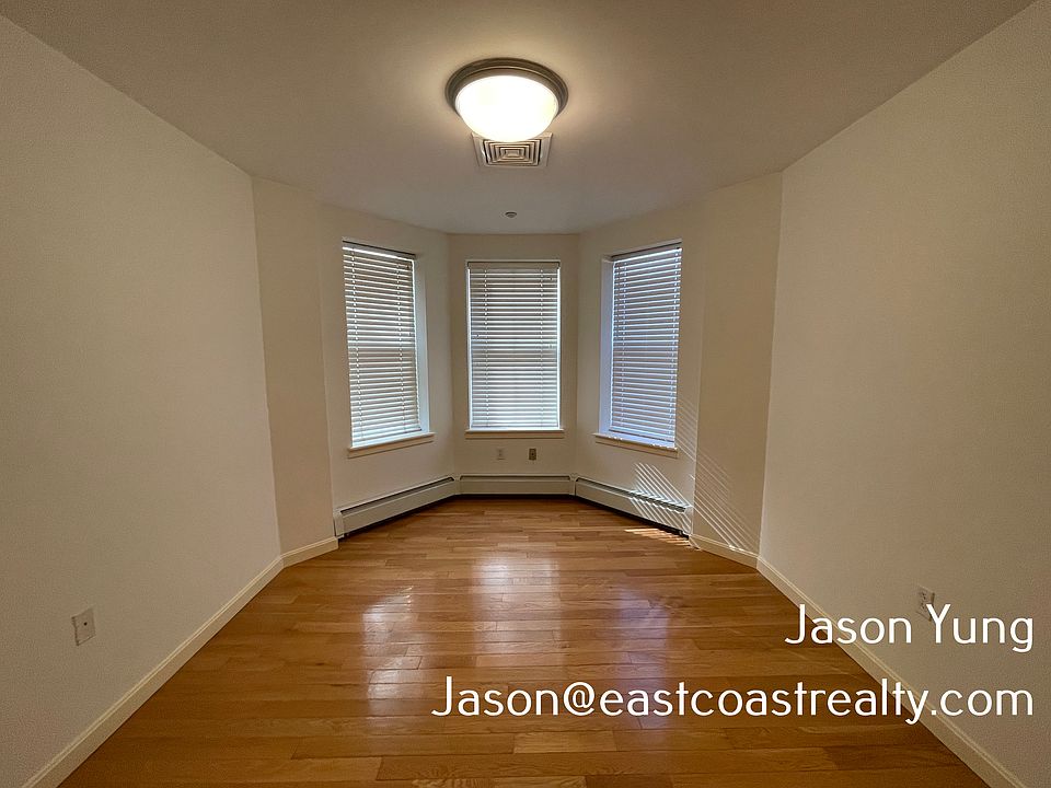 1st image of 27 Peterborough St #293
