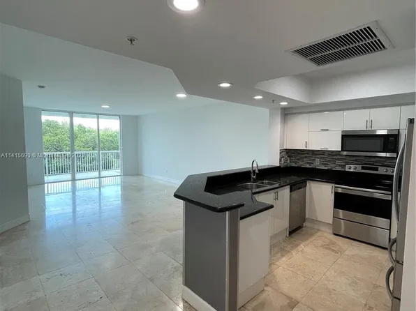 15051 Royal Oaks Ln APT 303, North Miami, FL 33181
