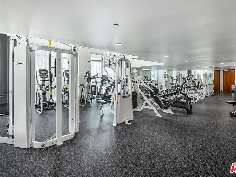 13650 Marina Pointe Dr #905 — Photo 41