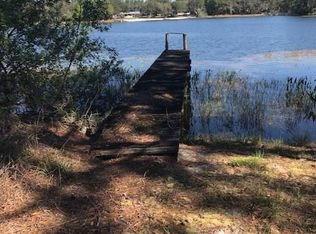 184 Clearwater Lake Rd, Hawthorne, FL 32640