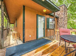 5848 Lakeshore Dr, Tallassee, TN 37878