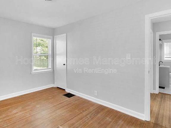 2nd image of 5017 Indianola Ave