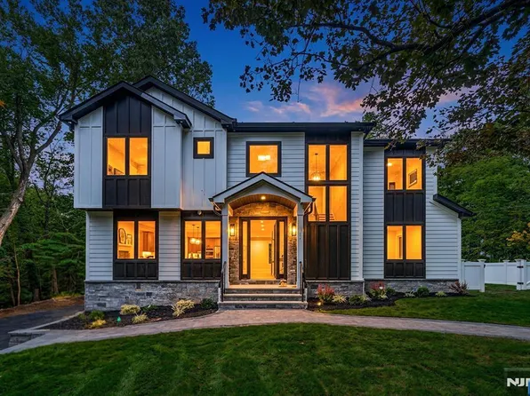 914 Hammond Road, Ridgewood, NJ 07450