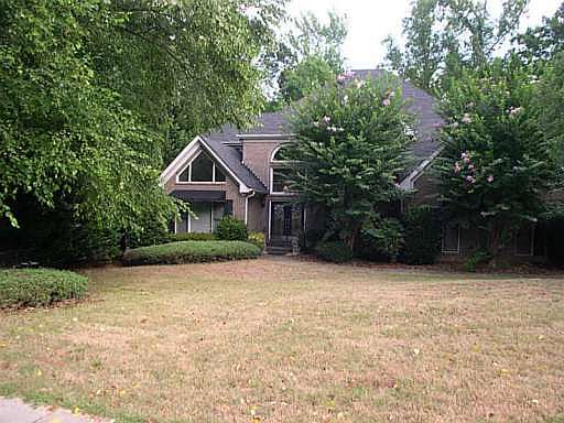 2nd image of 520 Park Creek Way