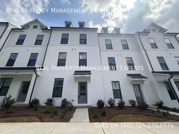 4219 Alexander View Dr, Charlotte, NC 28226