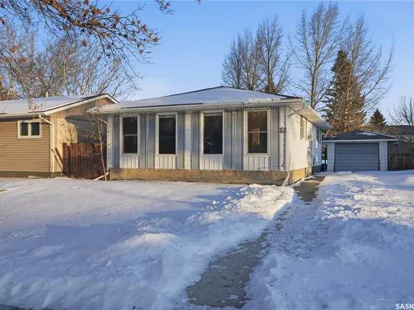62 Vernon CRESCENT, Regina, SK S4R 7P5