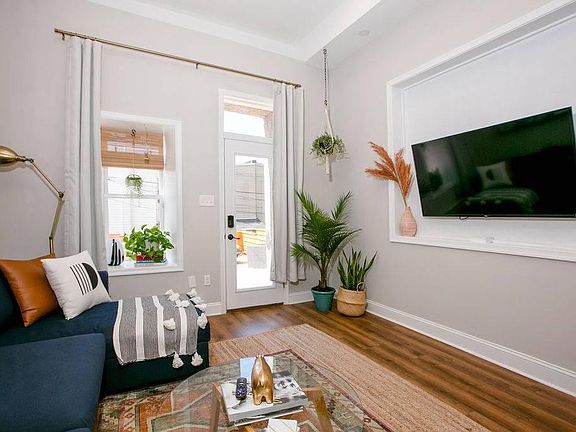 3rd image of 3862 Manayunk Ave #3