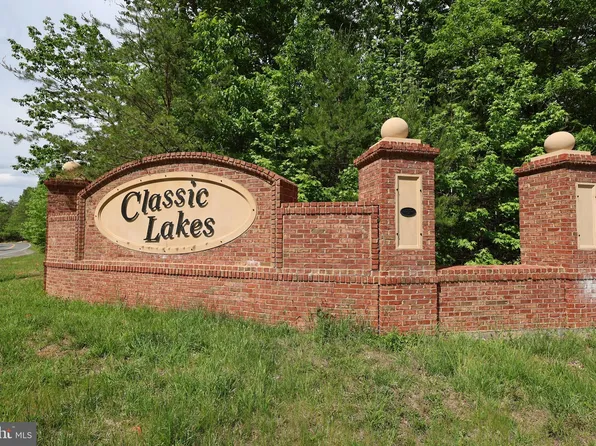 9000 Classic Lakes Way, Nokesville, VA 20181