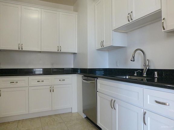 3rd image of 2201 Pacific Ave APT 501