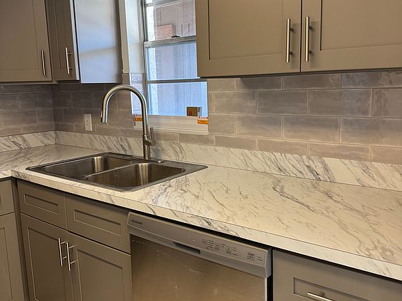 3rd image of 5154 Turquoise Ln APT 102