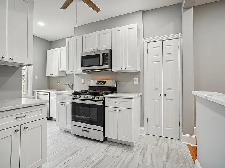 198 Griffith St #1L — Photo 12