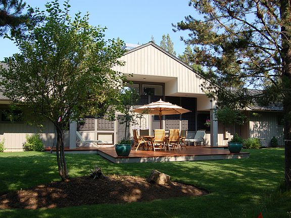 Beautiful Private Setting