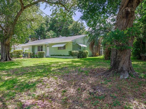 2nd image of 31 Wisteria Dr