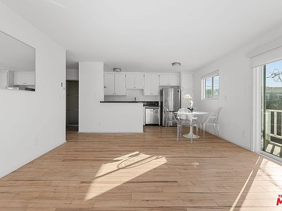 3rd image of 10 19th Ave APT 9