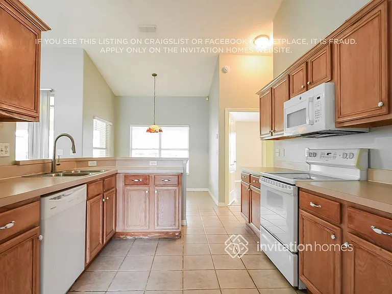 10321 Alameda Alma Rd — Photo 7