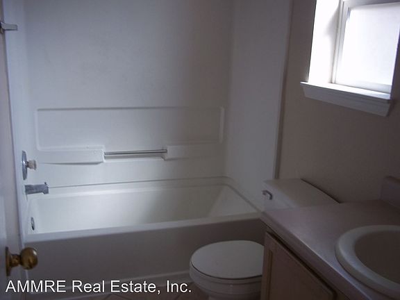 3rd image of 10548 Napoli St NW