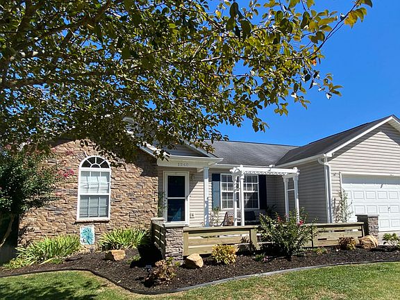 5th image of 1240 Swan Pond Ln