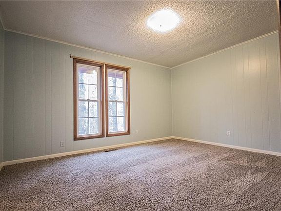4th image of 3 Hampstead Ln