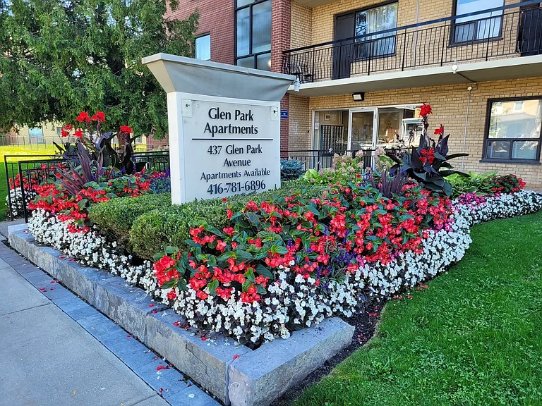 437 Glen Park Ave — Photo 10