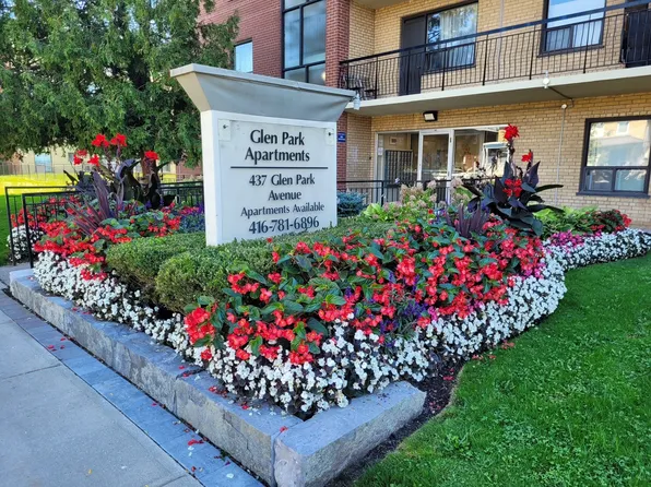 437 Glen Park Ave, Toronto, ON M6B 2E8