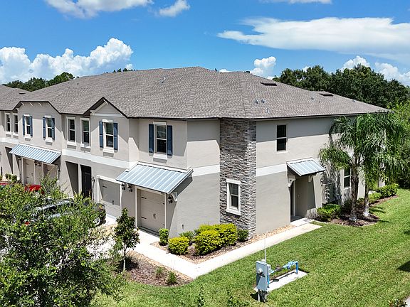 2nd image of 9645 Pembrooke Pines Dr