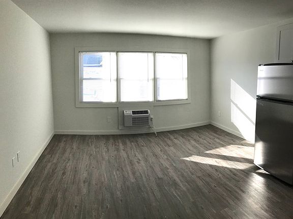 4th image of 320 7th Ave APT 21