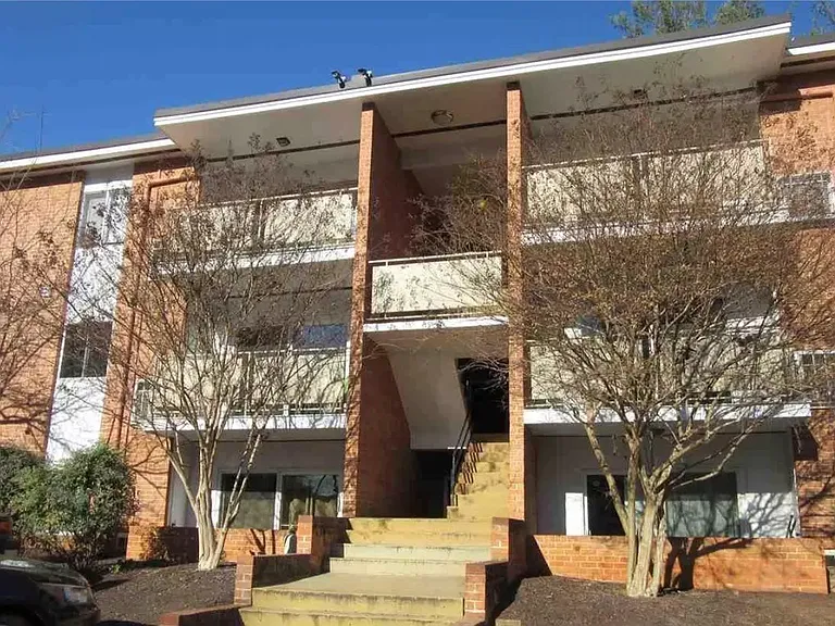 1800 Jefferson Park Ave #91 — Photo 1
