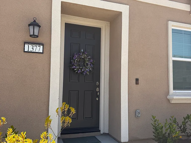 1377 Yeager Ave — Photo 3