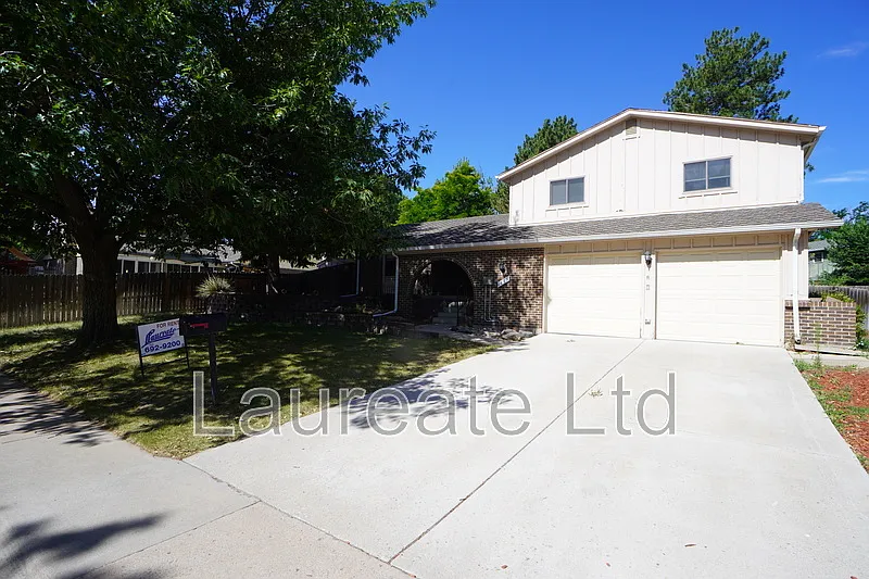4 bed, 3.0 bath, 2339 sqft, $2,995 — Photo 1