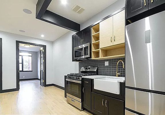 2nd image of 148 Meserole St #3RR