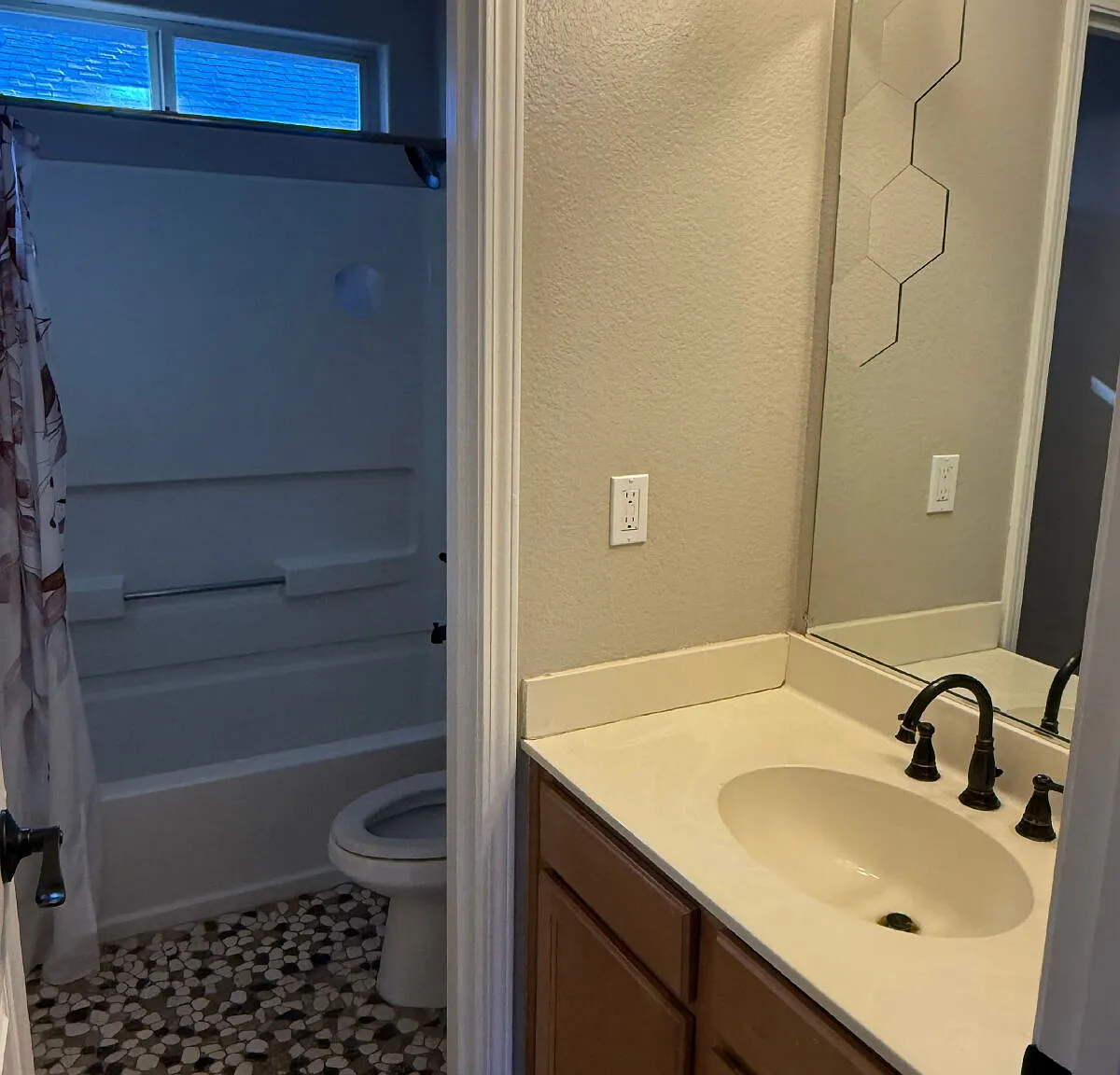 3 bed, 2.5 bath, 1654 sqft, $2,800 — Photo 1