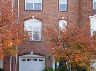 12952 Park Crescent Cir, Herndon, VA 20171