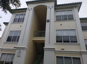 8820 Dunes Ct, Kissimmee, FL