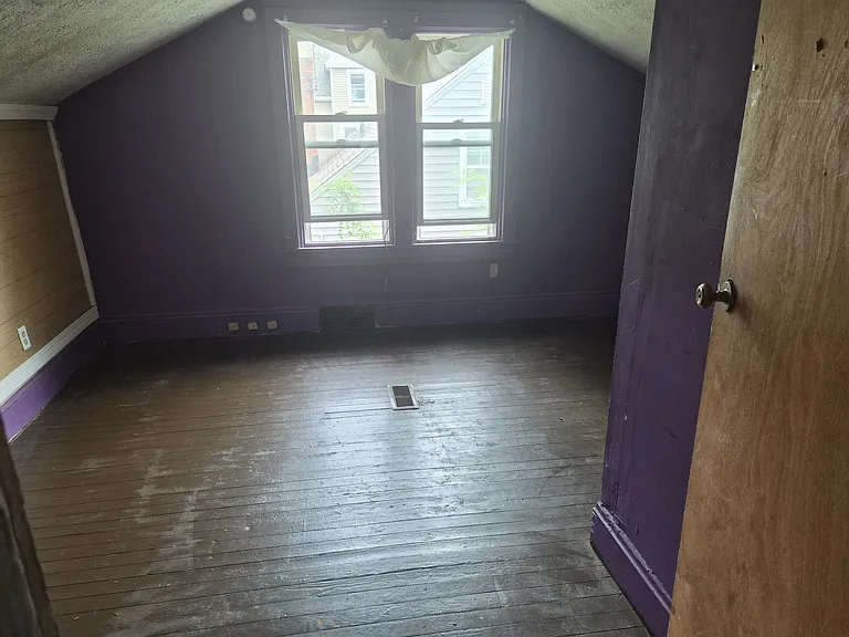 1540 Maple Rd — Photo 13
