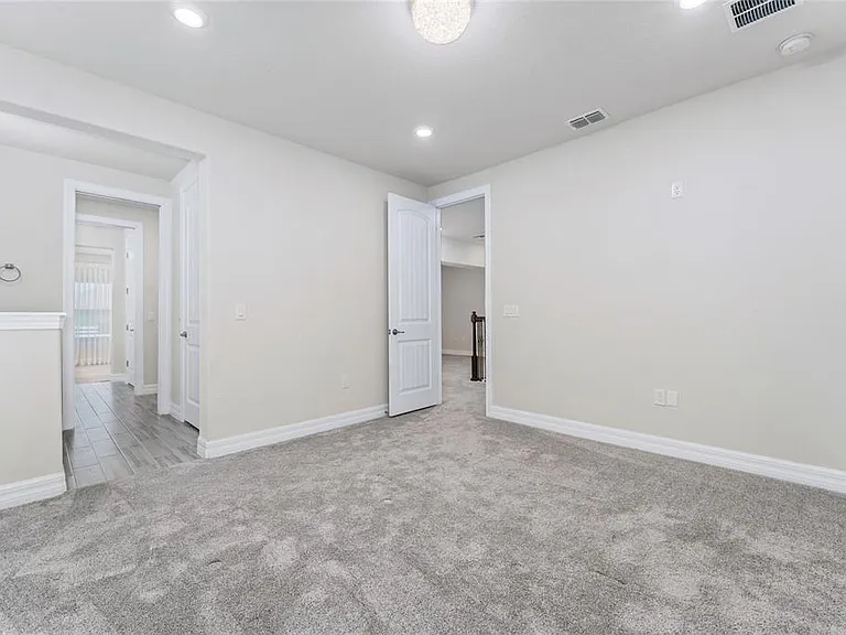 9242 Hanging Vine Ct — Photo 40