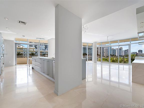 5th image of 6101 Aqua Ave APT 401