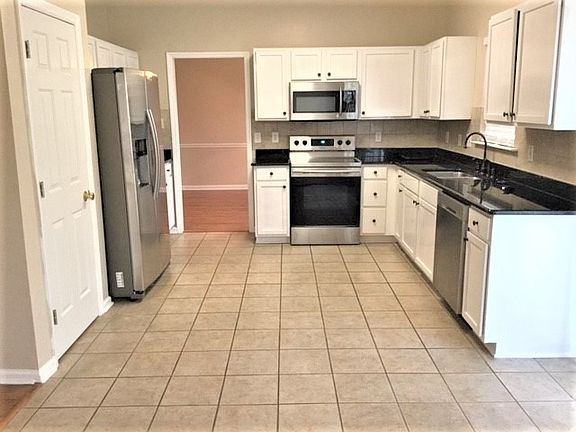 5th image of 3913 Tutbury Dr