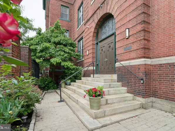 200 E Christian St #20-914, Philadelphia, PA 19147