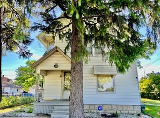 105 Beach St, Joliet, IL 60436