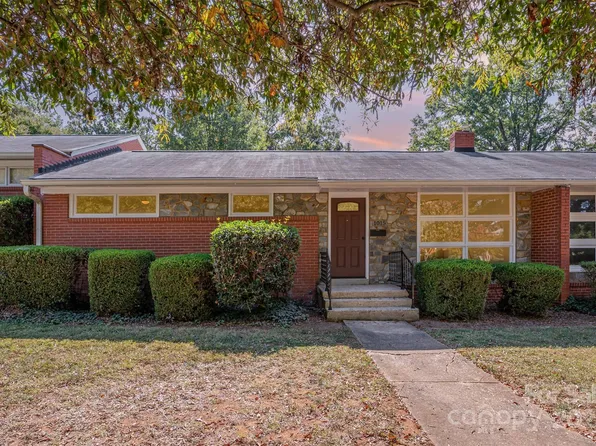 1015 Andover Rd, Charlotte, NC 28211