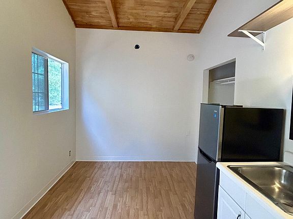 2nd image of 1125 San Pascual St #C