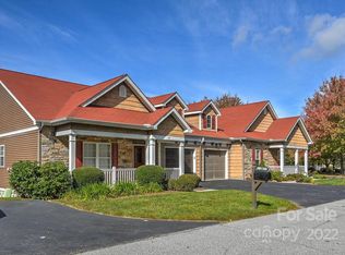 28 Old Creek Ln #A-12, Hendersonville, NC 28739