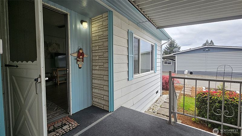 5th image of 7508 47th Avenue NE #12