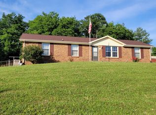 226 Raintree Dr, Clarksville, TN 37042