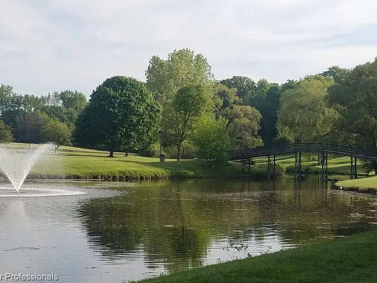 1822 Brentwood Dr #529 — Photo 24