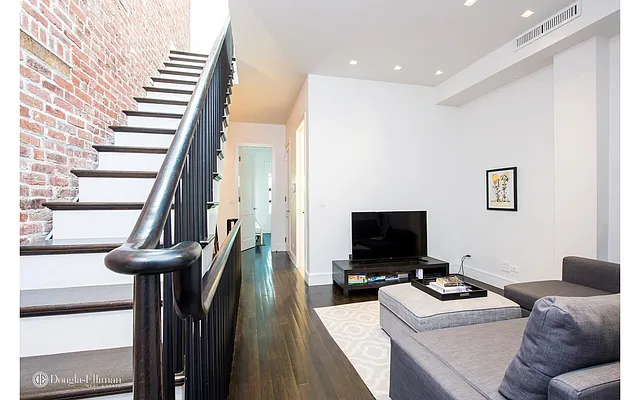 Rented by Douglas Elliman | media 32