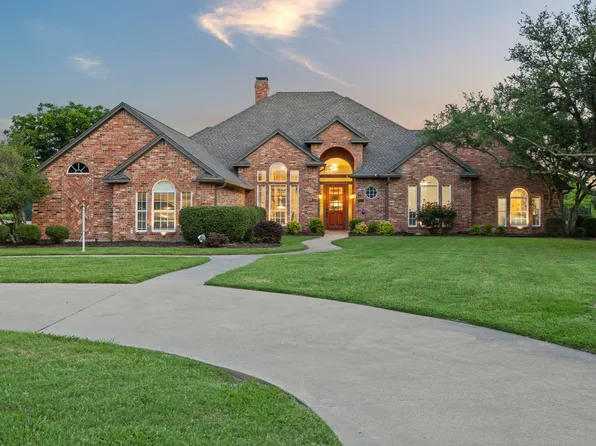 220 Sunray Ln, Sunnyvale, TX 75182