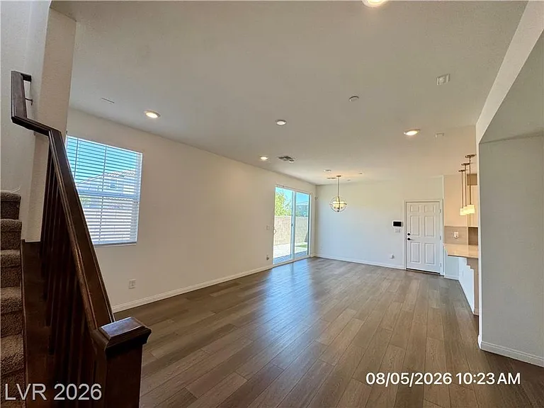2602 Cava Tirreni St — Photo 37